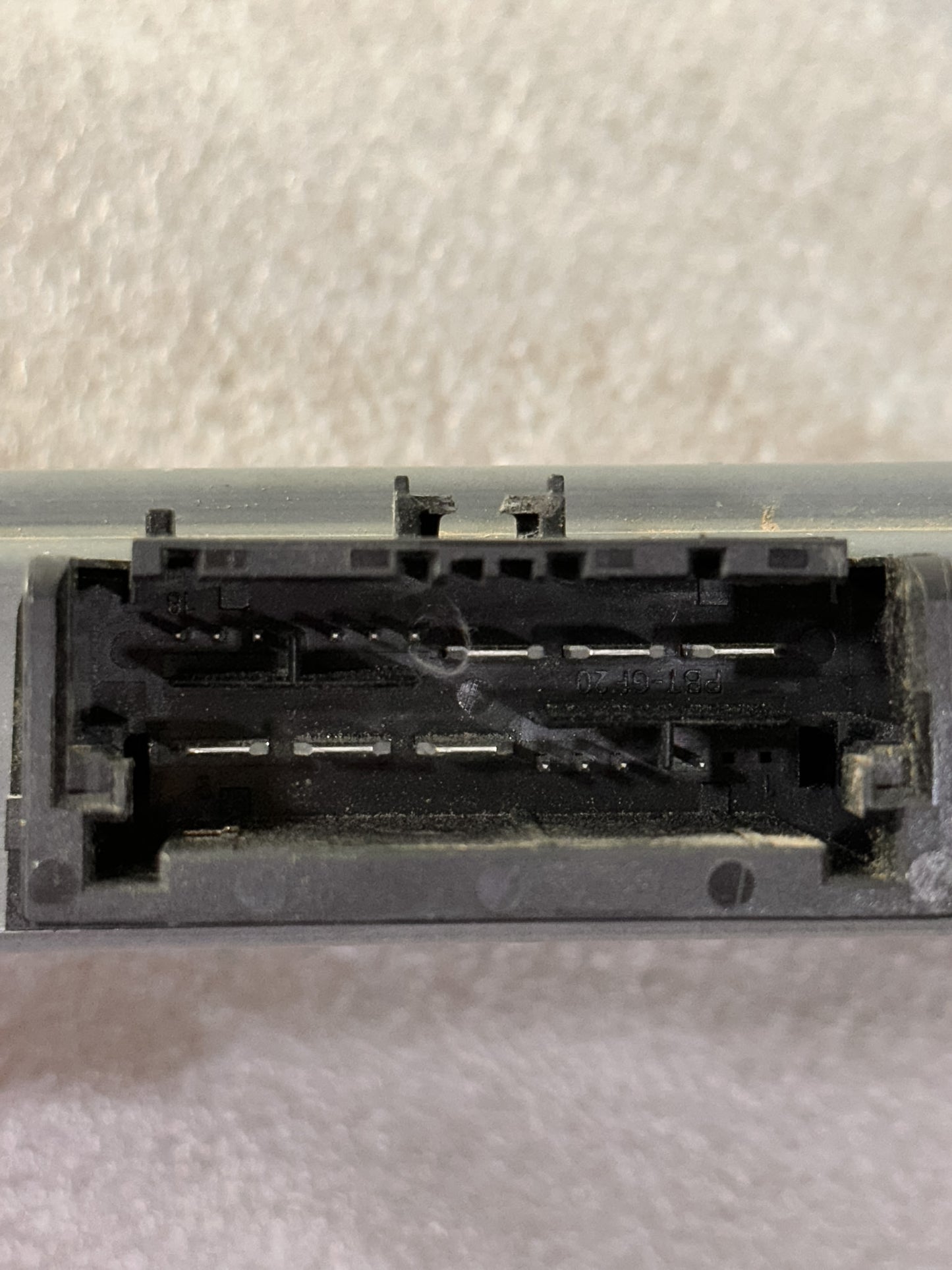 2017-2019 Buick Envision Multifunction Power Supply Converter 13514044, 13510484, 13462012, 13506066, 13509853 - view 4