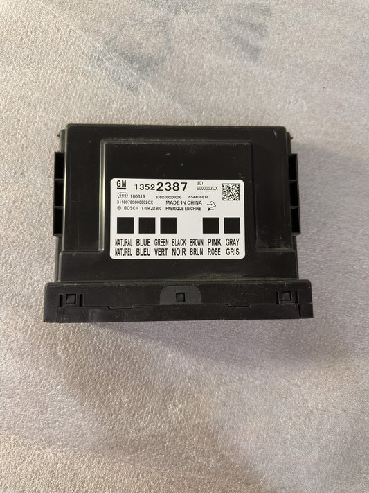 2019 Buick Envision  Body Control Module Computer 13522387 OEM