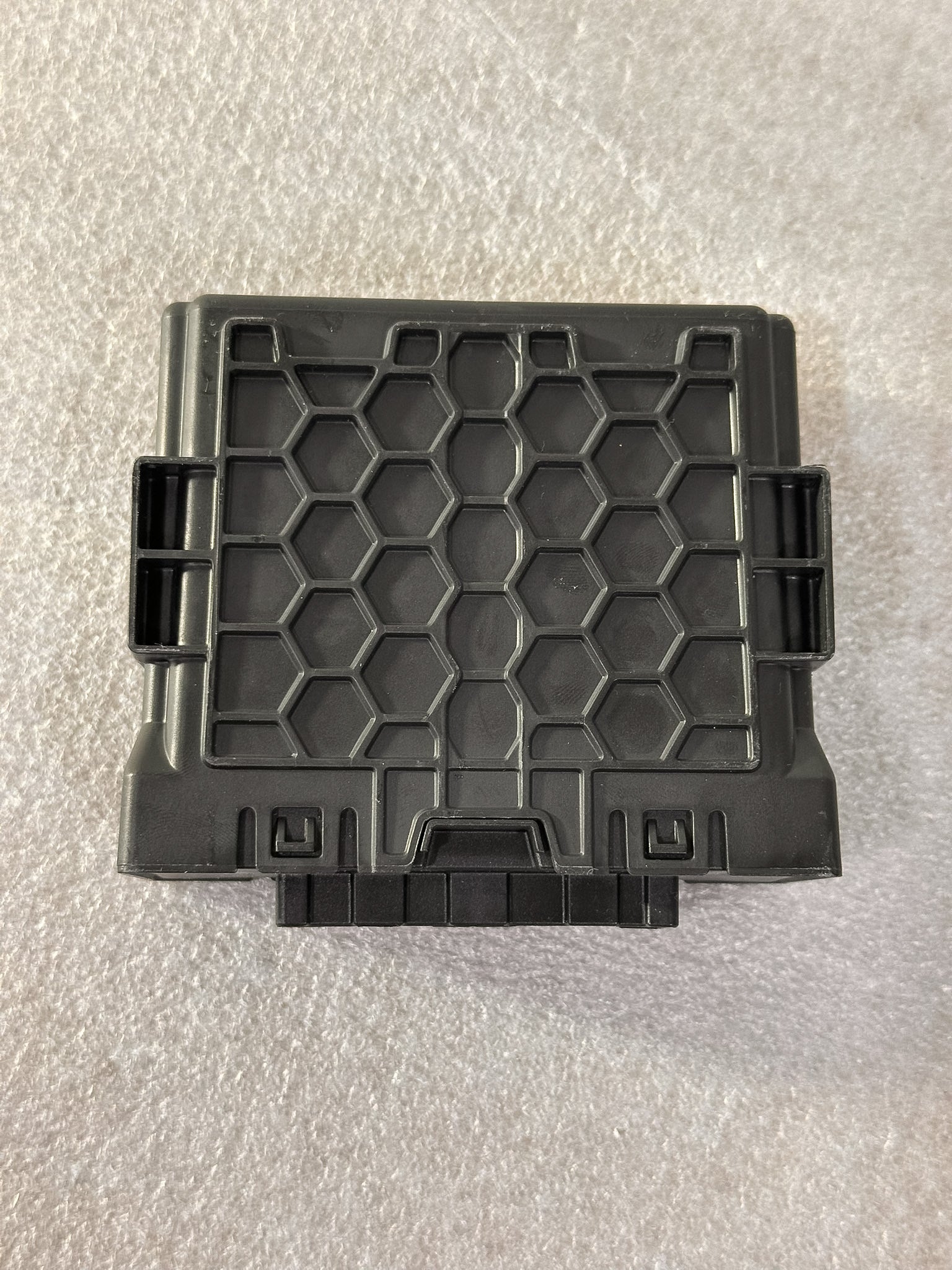 2019-2020 Buick Envision Computer Control Module OEM 13524290 - view 2