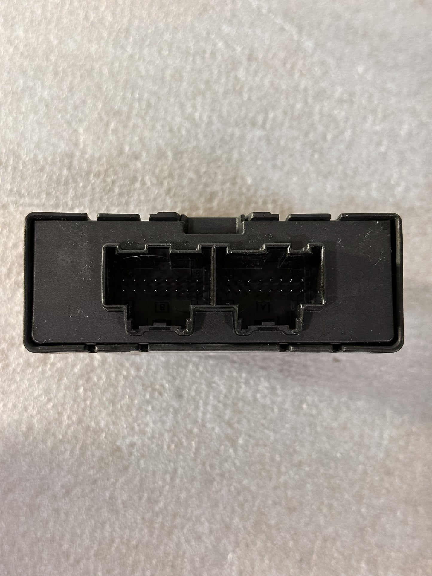 2019-2020 Buick Envision Computer Control Module OEM 13524290 - view 3
