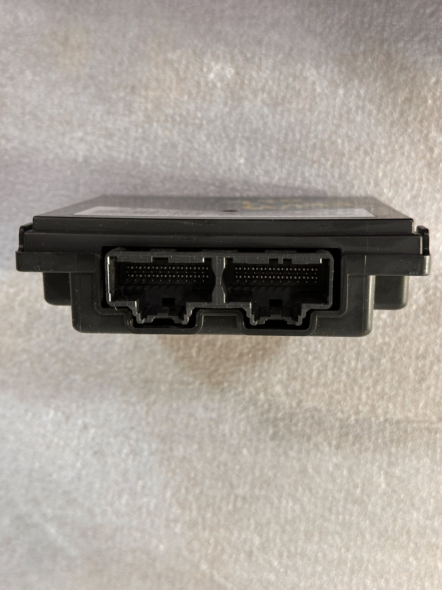 2018-2020 Buick Envision Keyless Entry Control Module Unit 13523254 OEM - view 4