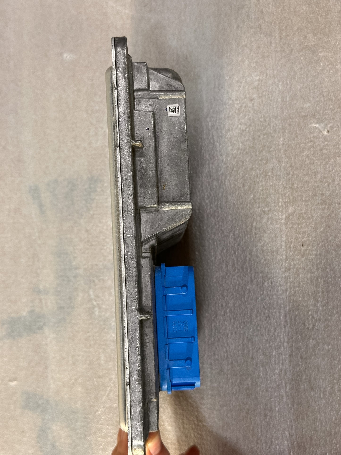 2019 Buick Envision Engine Control Module 12695199 - view 4