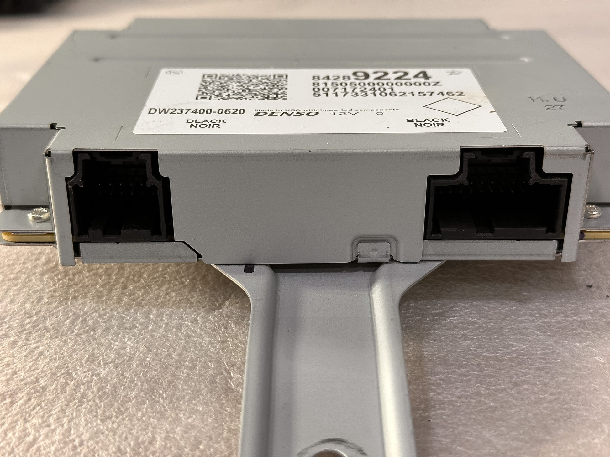 2019 Buick Envision Camera Control Unit  84289224, 007172401 - view 4