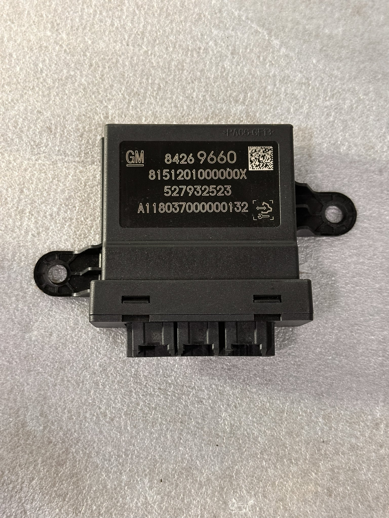 2018-2019 Buick Envision Driver Park Assist Module 84269660, 84167187, 84339222, 84498699 - view 3