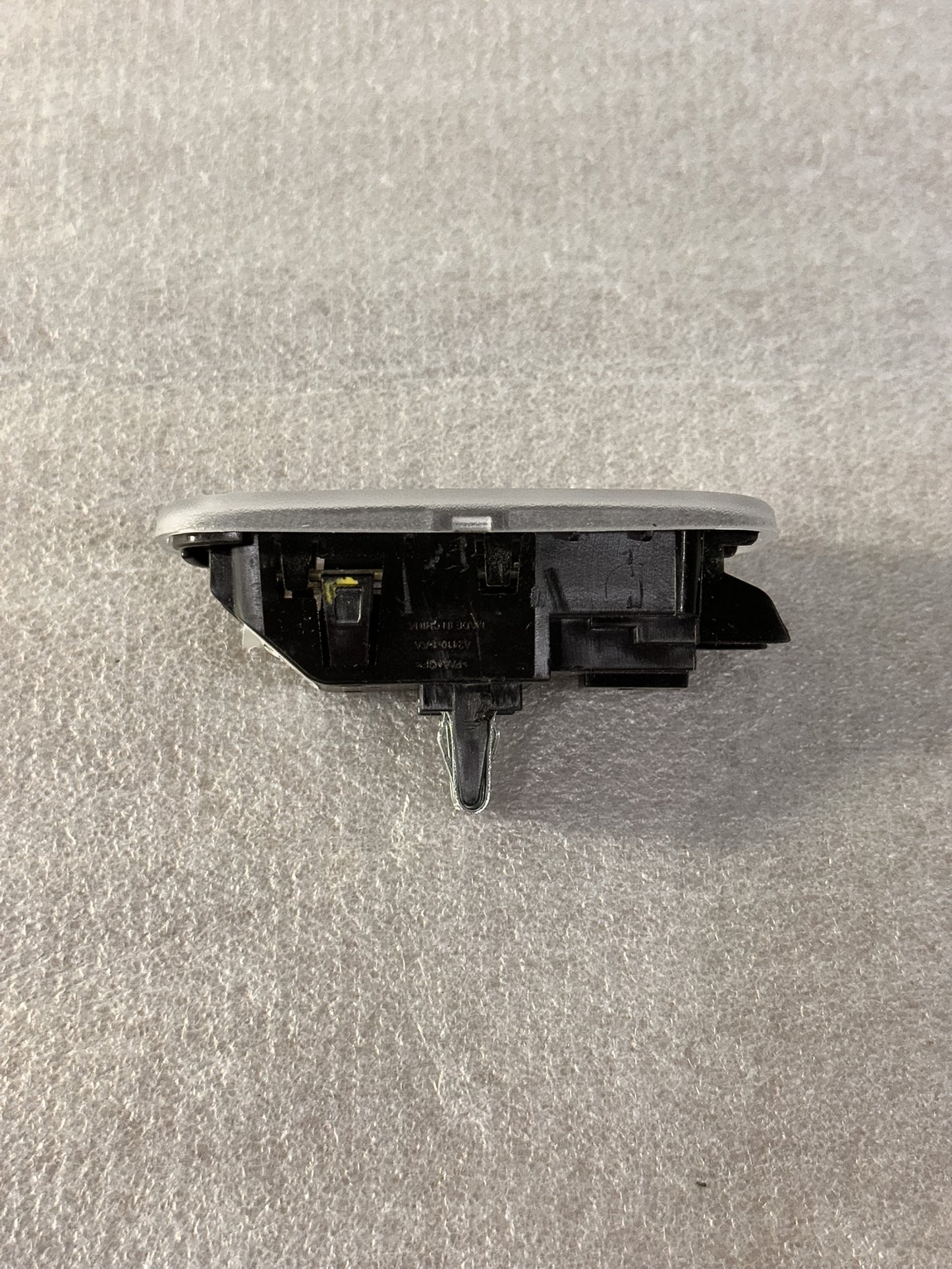 2016-2020 Buick Envision Rear Upper Roof Cargo Center Light Lamp 22893070