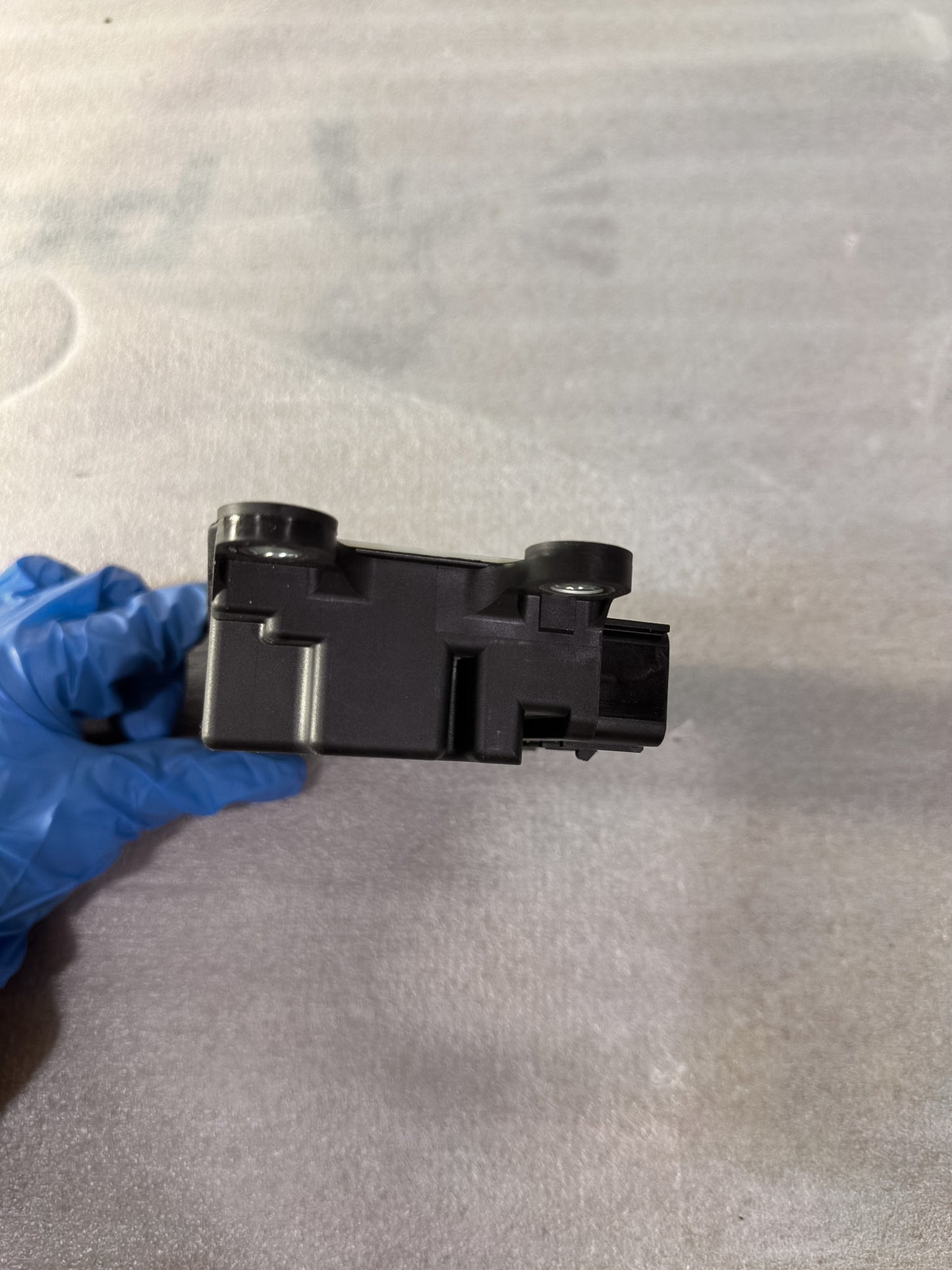 2016-2020 Buick Envision Airbag Air Bag Sensor Control Module Unit 13523913, 545273562
