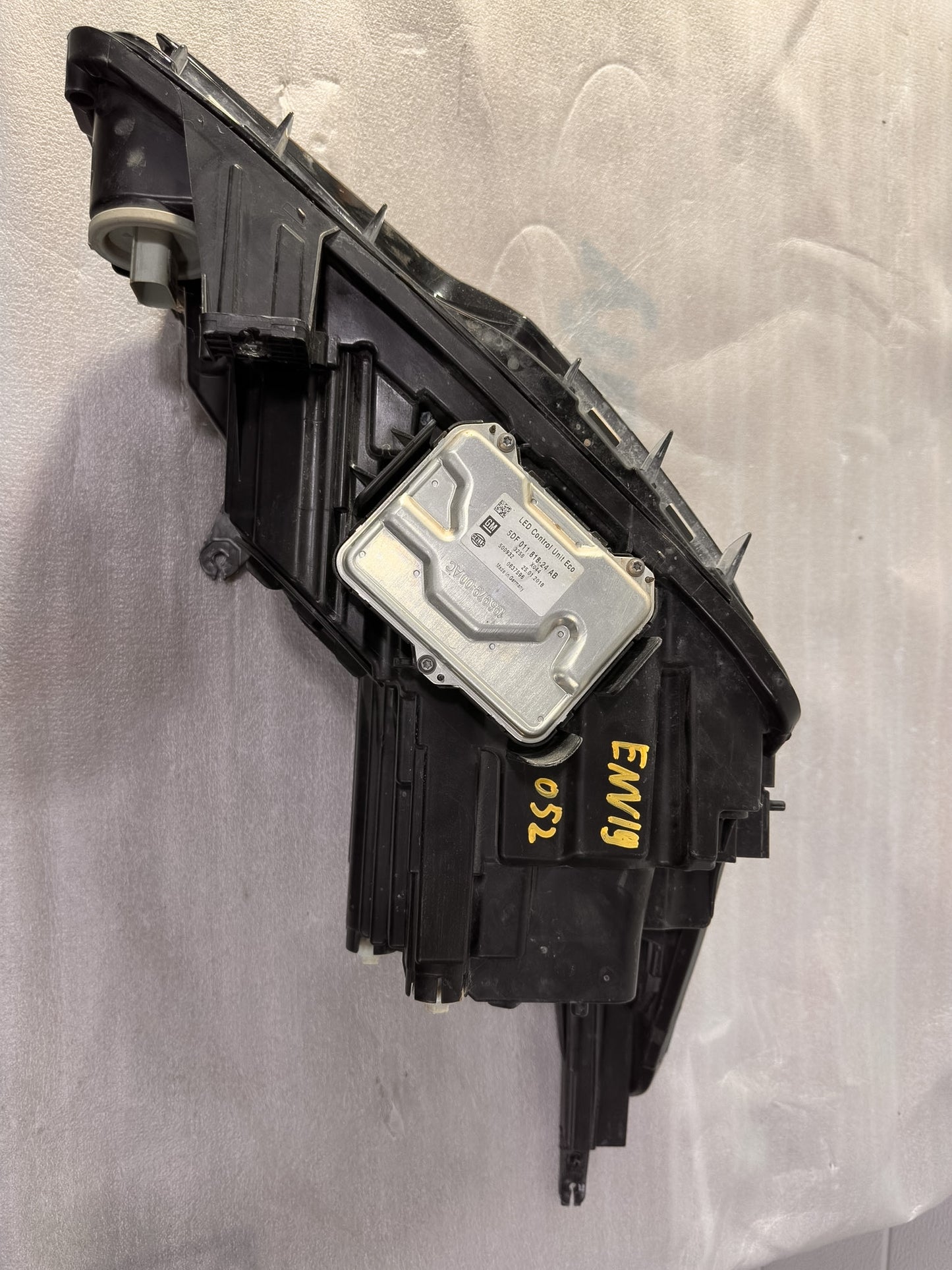 2019-2020 Buick Envision Front Driver Left Side Headlight Headlamp Assy