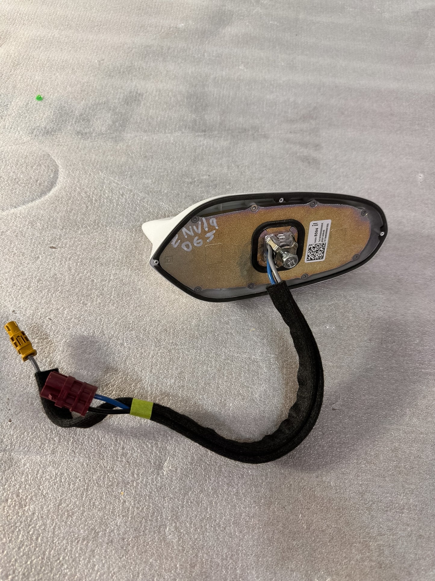 2019 Buick Envision Roof Antenna White Shark 84098594, 000140640