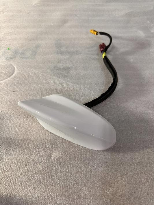 2019 Buick Envision Roof Antenna White Shark 84098594, 000140640