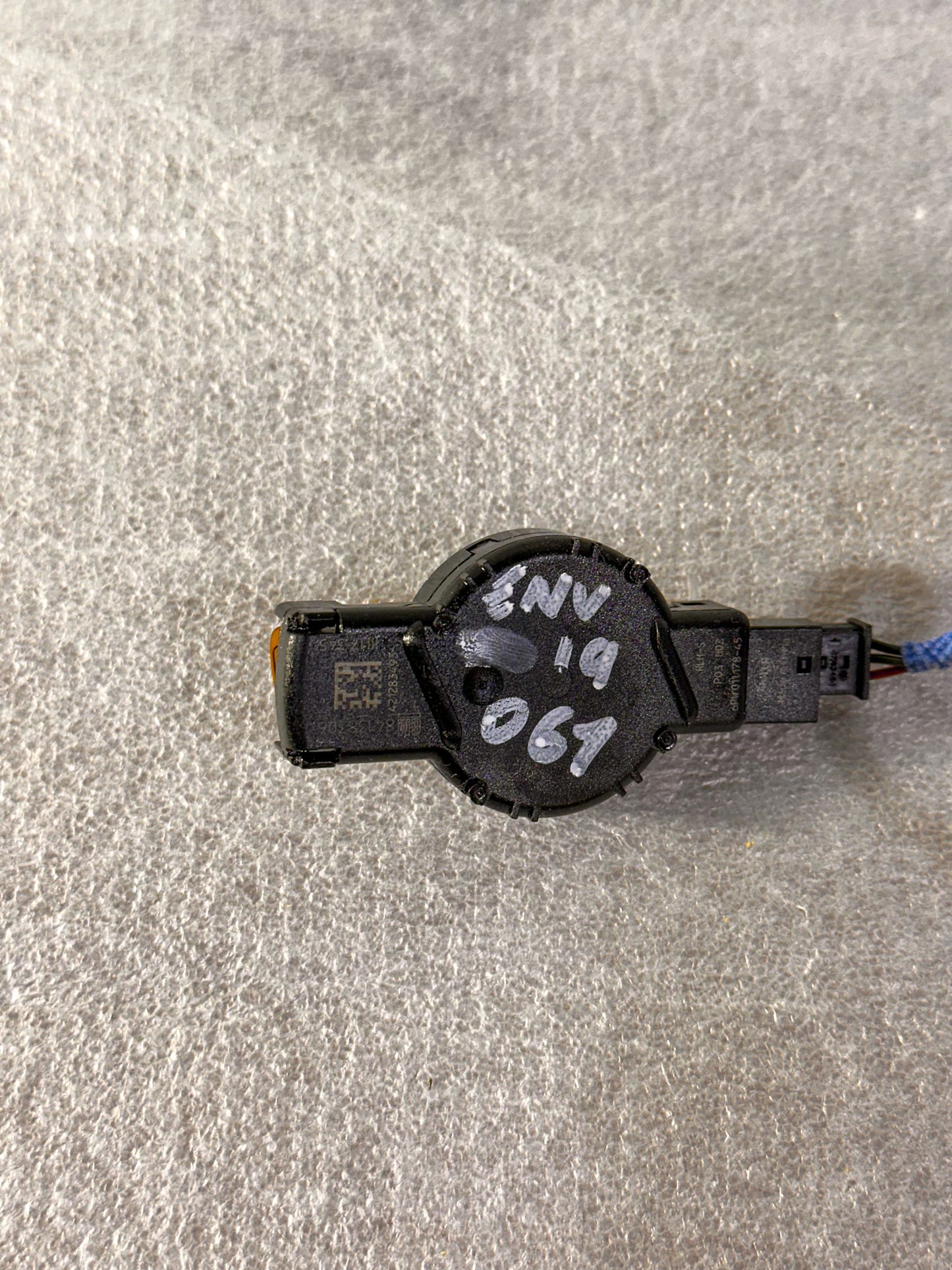 2019 Buick Envision  Windshield Outside Moisture Ambient Light and Humidity Sensor  84138306, 22969234, 84466322, 84524297