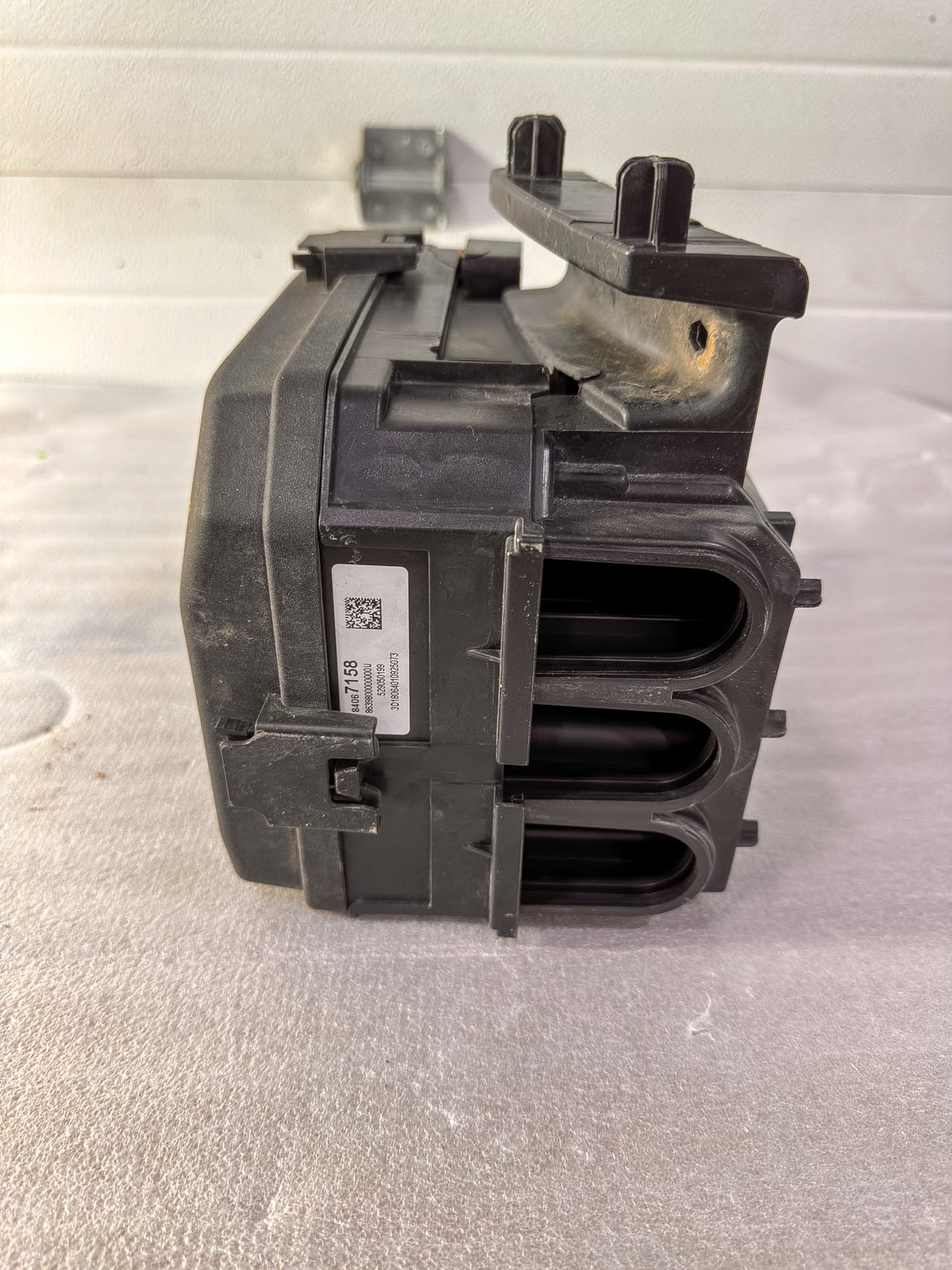 2016-2020 Buick Envision Fuse Box 23287076, 22926955, 84067159