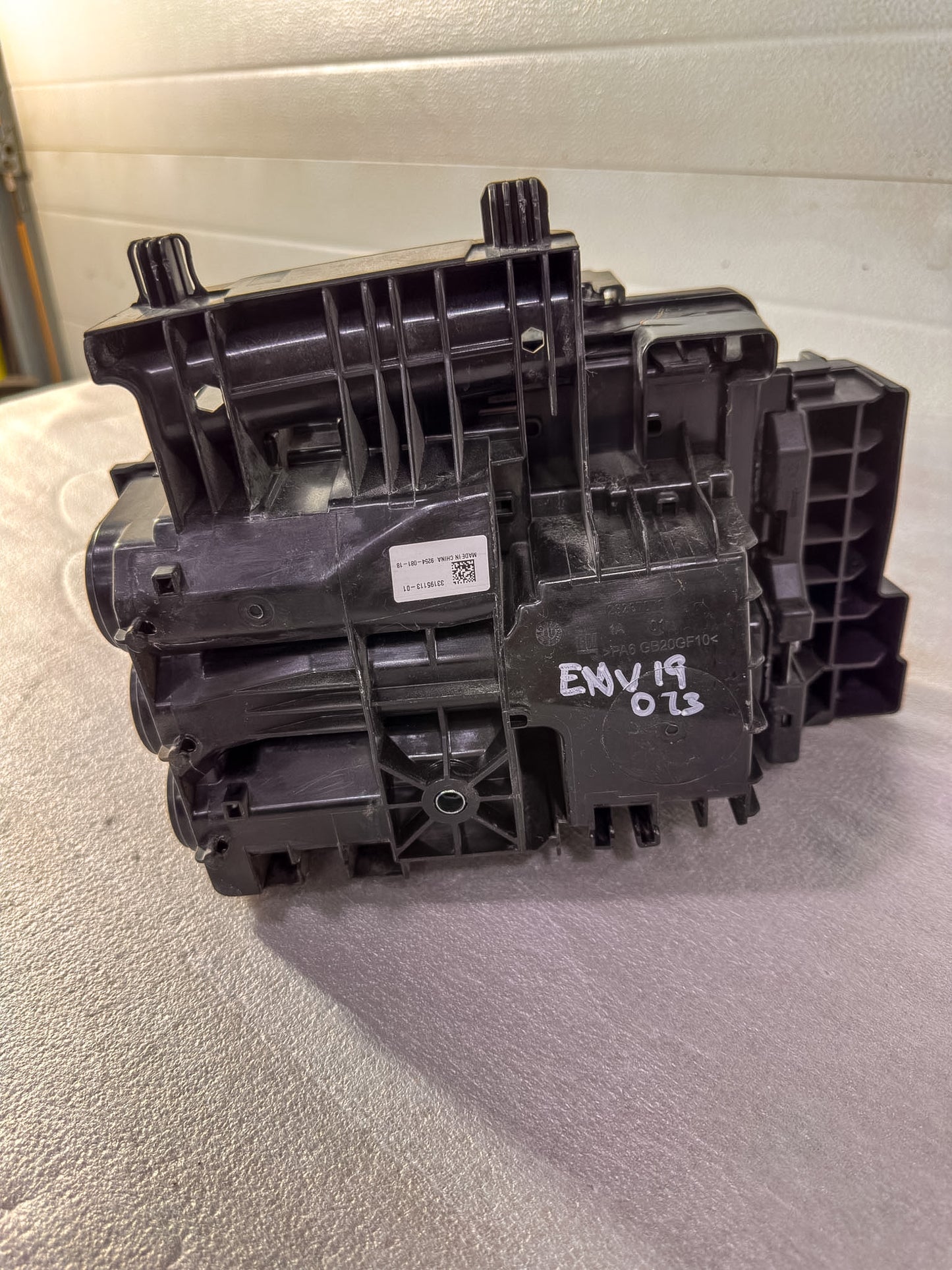2016-2020 Buick Envision Fuse Box 23287076, 22926955, 84067159