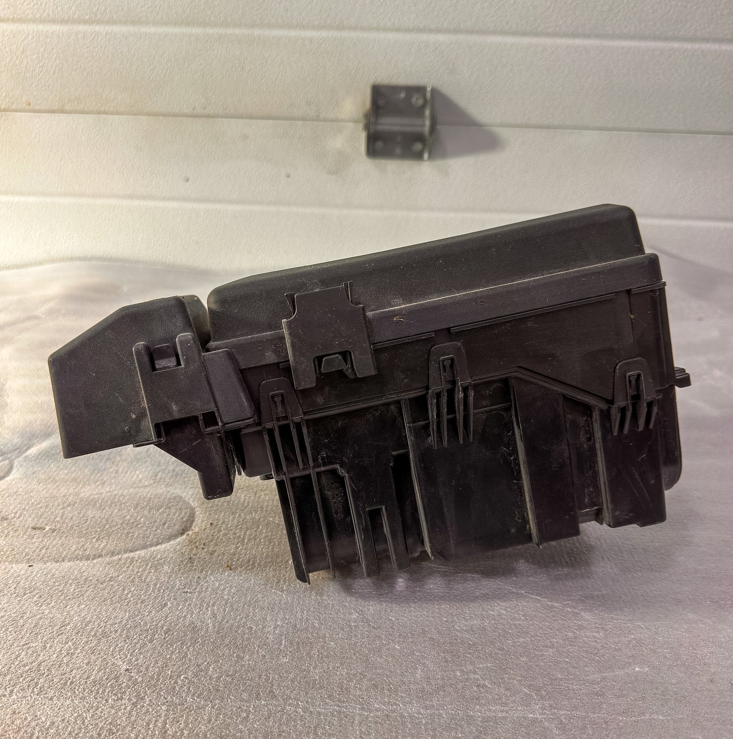 2016-2020 Buick Envision Fuse Box 23287076, 22926955, 84067159