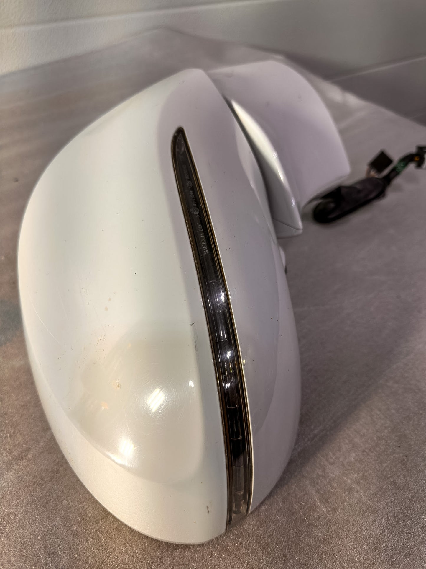 2017-2020 Buick Envision Front Driver Left Side Exterior Rear View Mirror 84144752,  84084604, 84144816