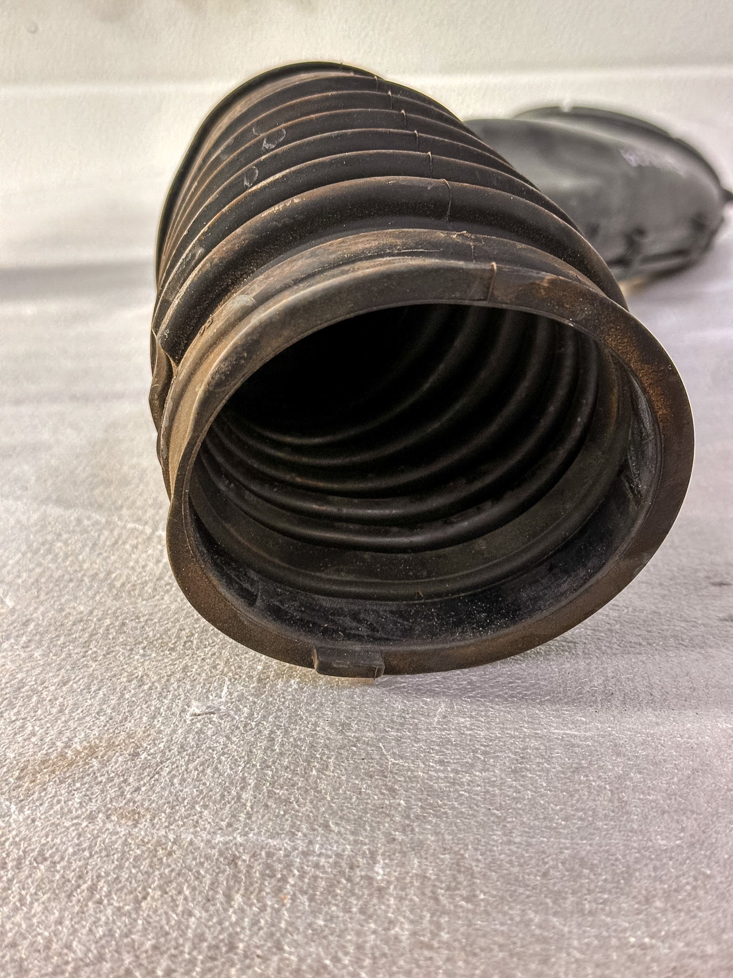 2016-2020 Buick Envision Intake Air Duct 13381198