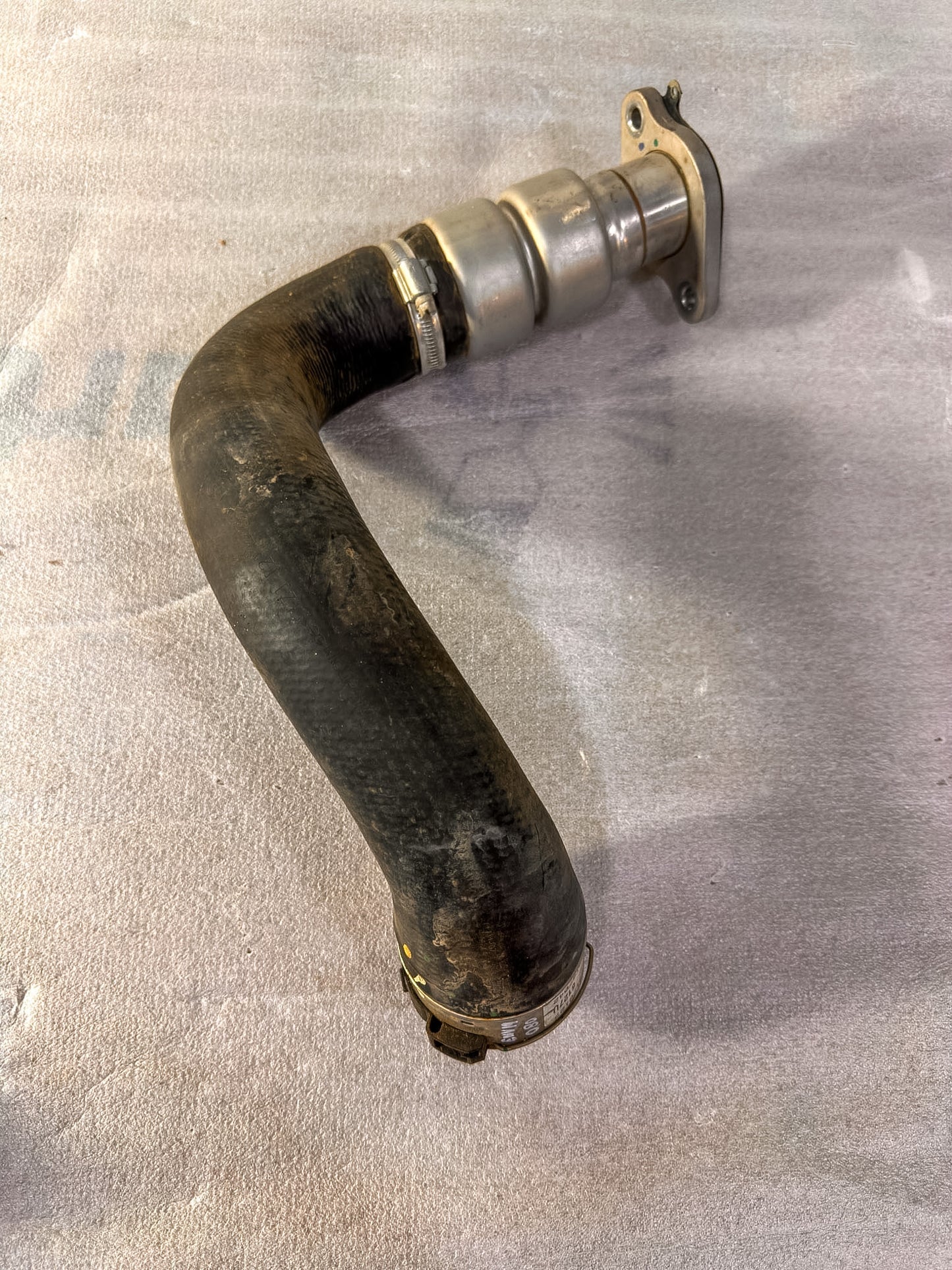 2016-2020 Buick Envision Inter-Cooler Hose 23176127, 814814042