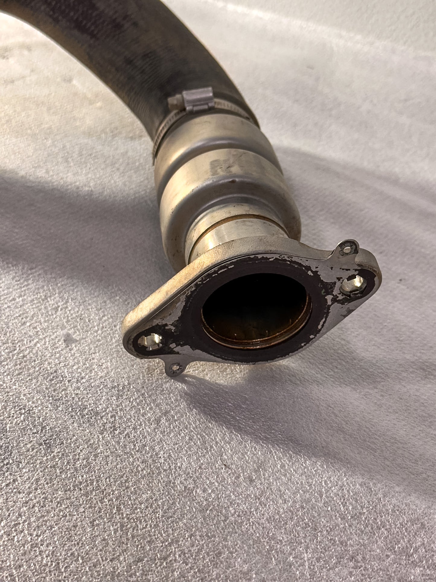 2016-2020 Buick Envision Inter-Cooler Hose 23176127, 814814042