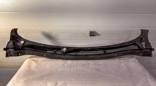 2016-2020 Buick Envision Cowl Grille Air Inlet Grille Panel  23255660