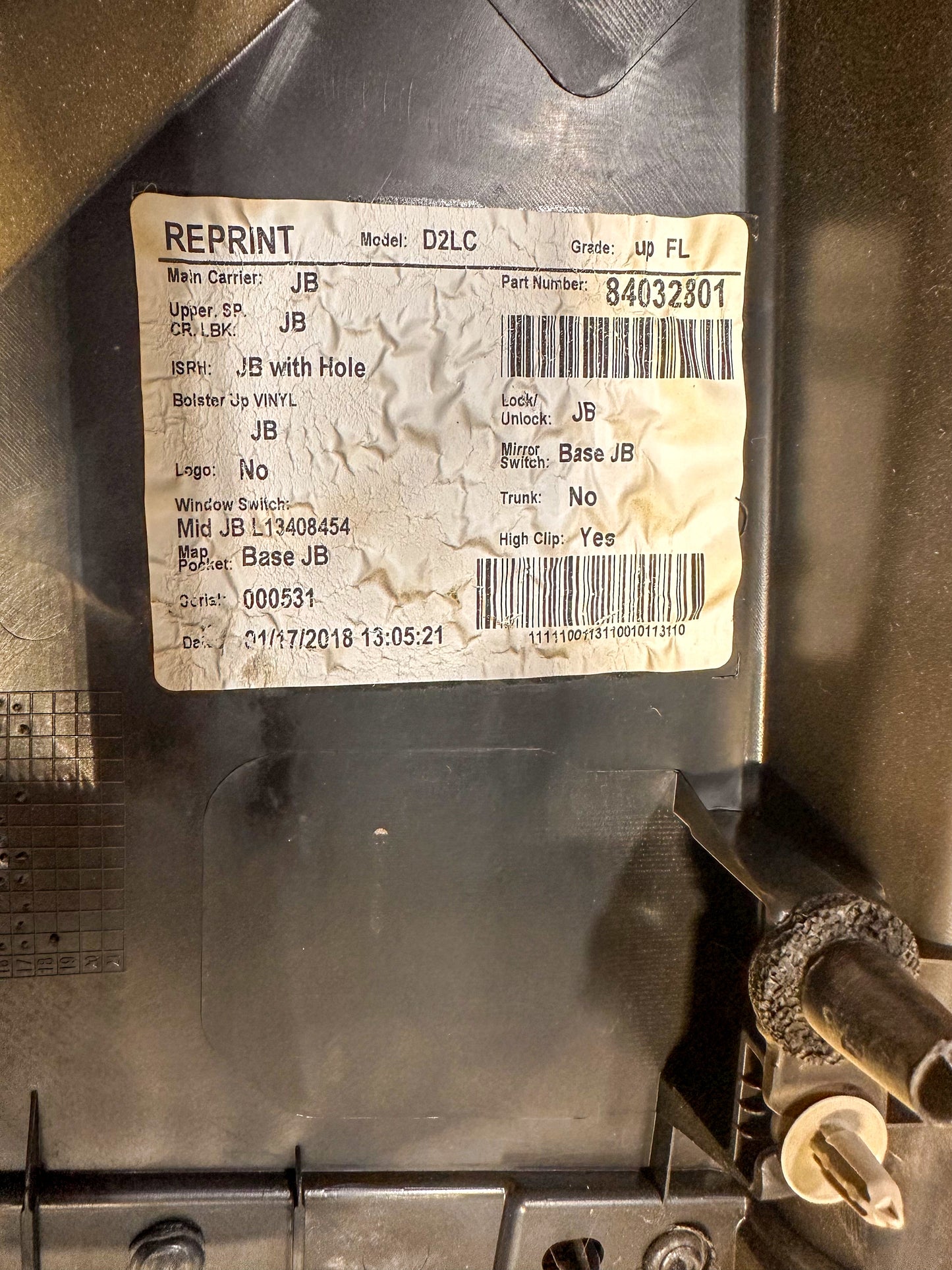 2017-2018 Chevrolet Cruze Front Leftn Driver Side Interior Door Trim Panel  84032801