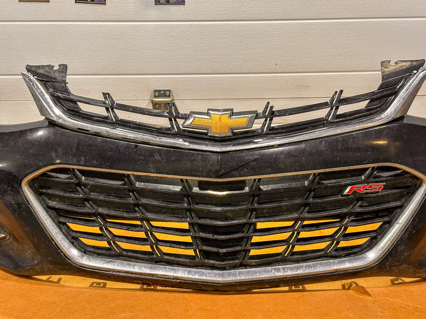 2016-2018 Chevrolet Cruze Front Bumper Cover Complete 84288772, 23448610, - view 2