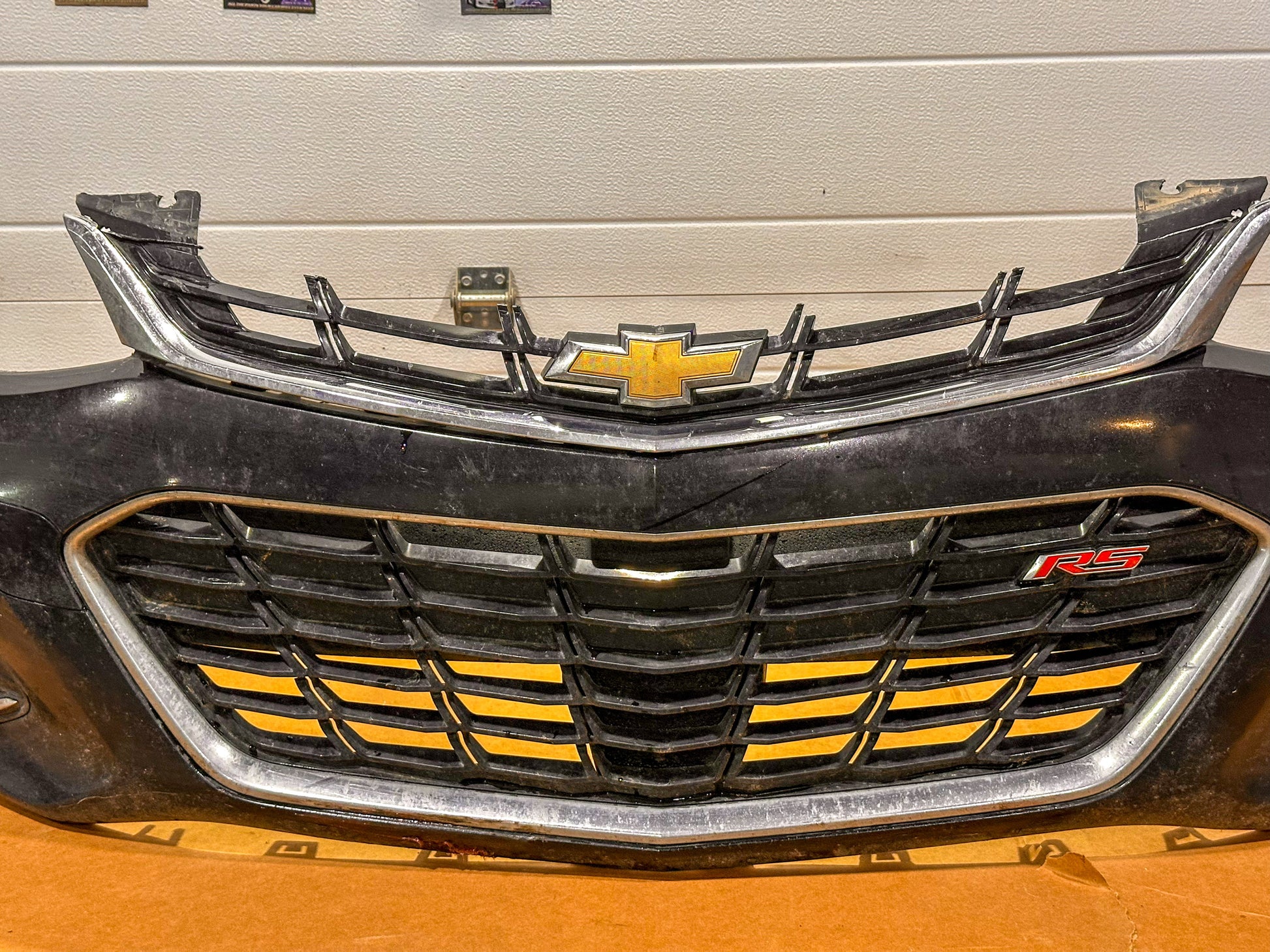 2016-2018 Chevrolet Cruze Front Bumper Cover Complete 84288772, 23448610, - view 2