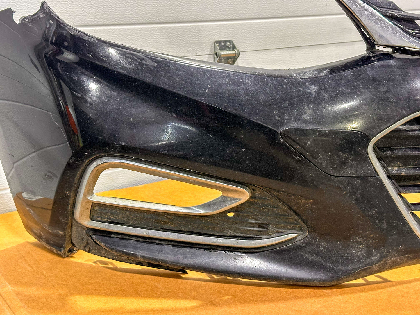 2016-2018 Chevrolet Cruze Front Bumper Cover Complete 84288772, 23448610, - view 7