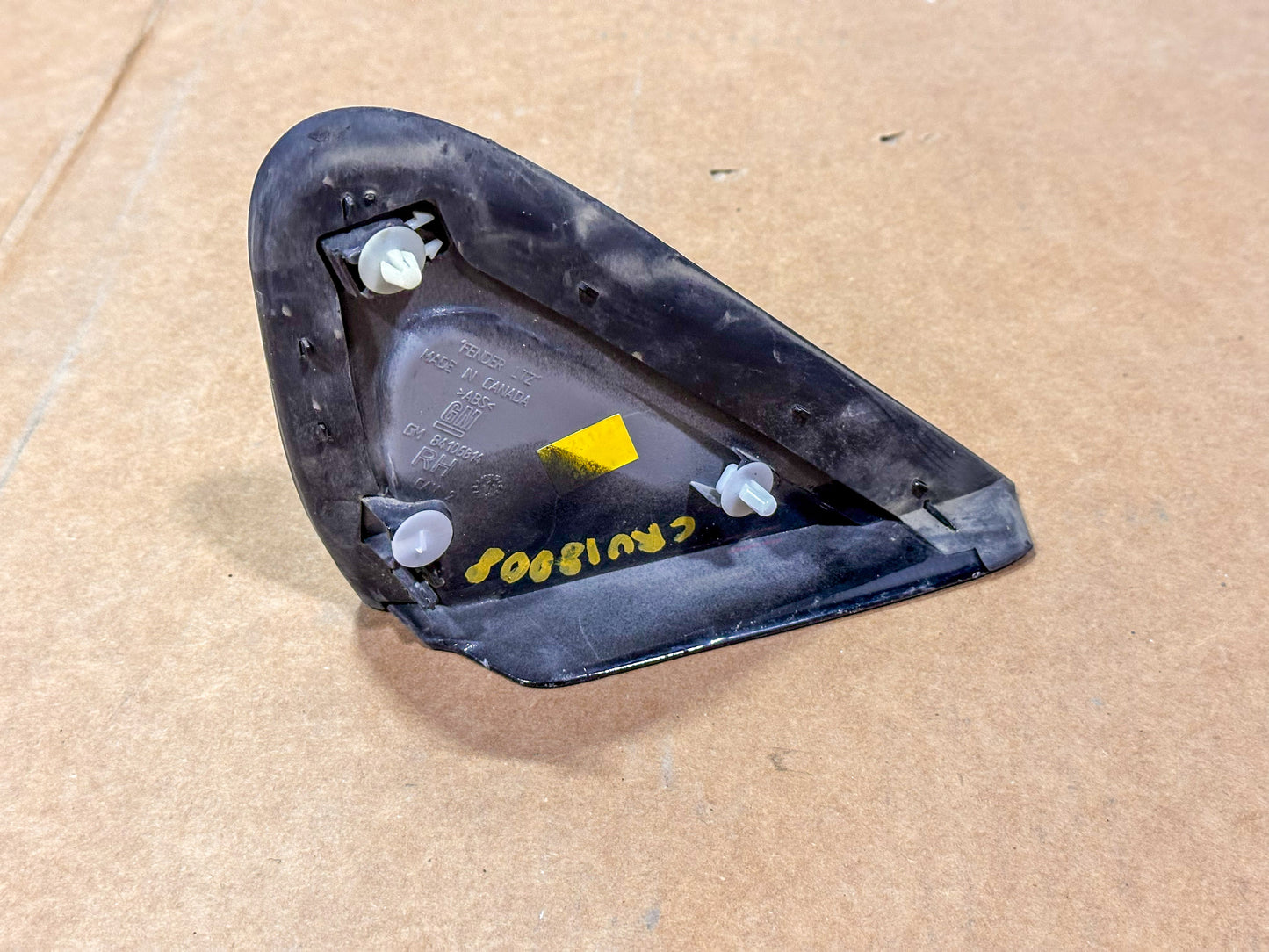 2018 Chevrolet Cruze Front Fender Upper Rear Molding 84106814