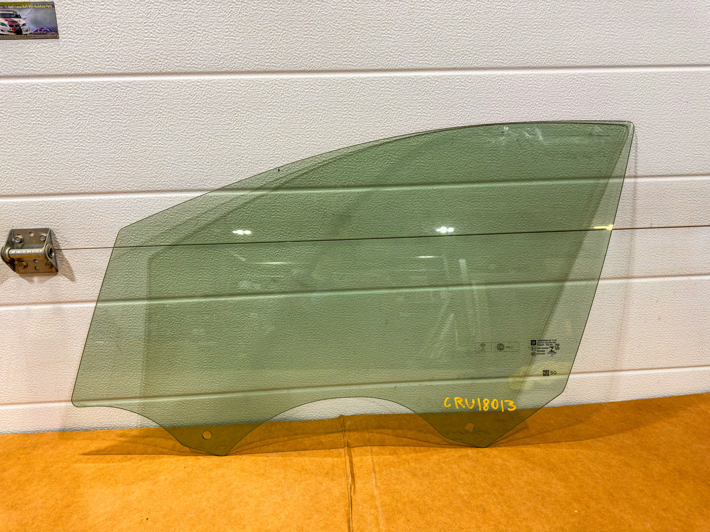 2016-2019 Chevrolet Cruze Passenger Right Side Front Door Window Glass 13412496