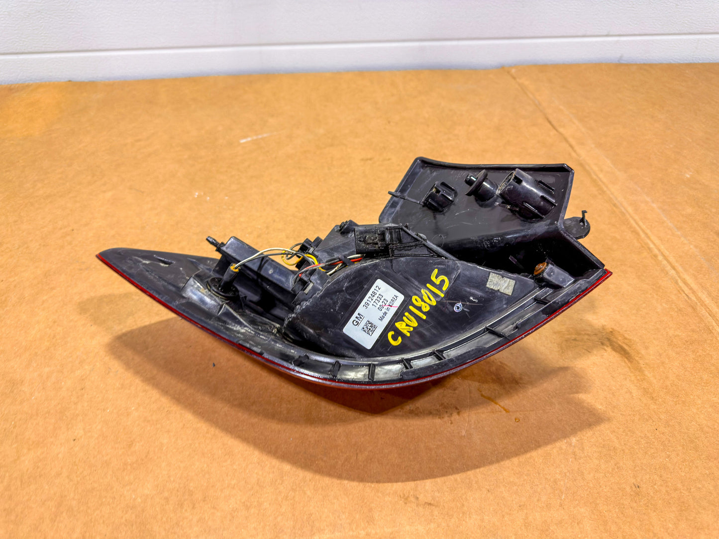 2017-2019 Chevrolet Cruze  Rear Right Passenger Side Tail Light Tail Lamp OEM 39124812, 13464796, 39071696
