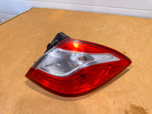 2017-2019 Chevrolet Cruze  Rear Right Passenger Side Tail Light Tail Lamp OEM 39124812, 13464796, 39071696