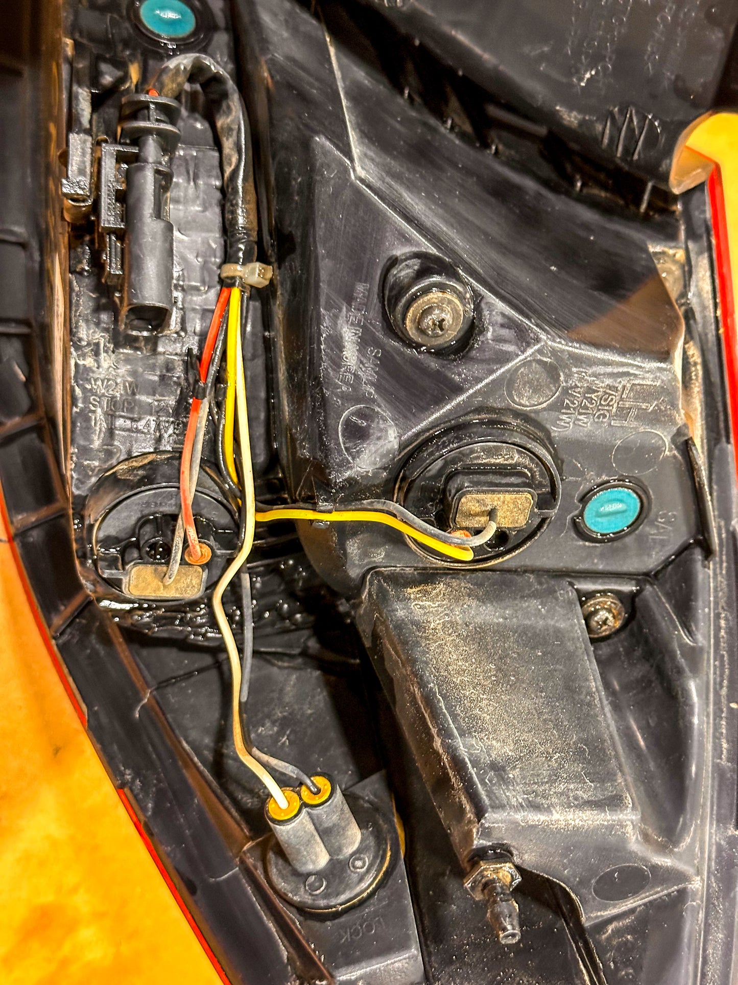 2017-2019 Chevrolet Cruze Rear Left Driver Side Tail Light Tail Lamp OEM 39124811, 13464795, 39071695