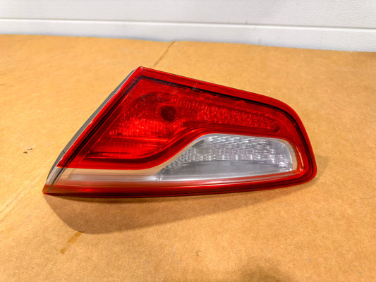 2017-2019 Chevrolet Cruze Rear Right Passenger Side Combination Lamp 39121494,  13464802, 39068388, 39071700, 39081432, 39102810