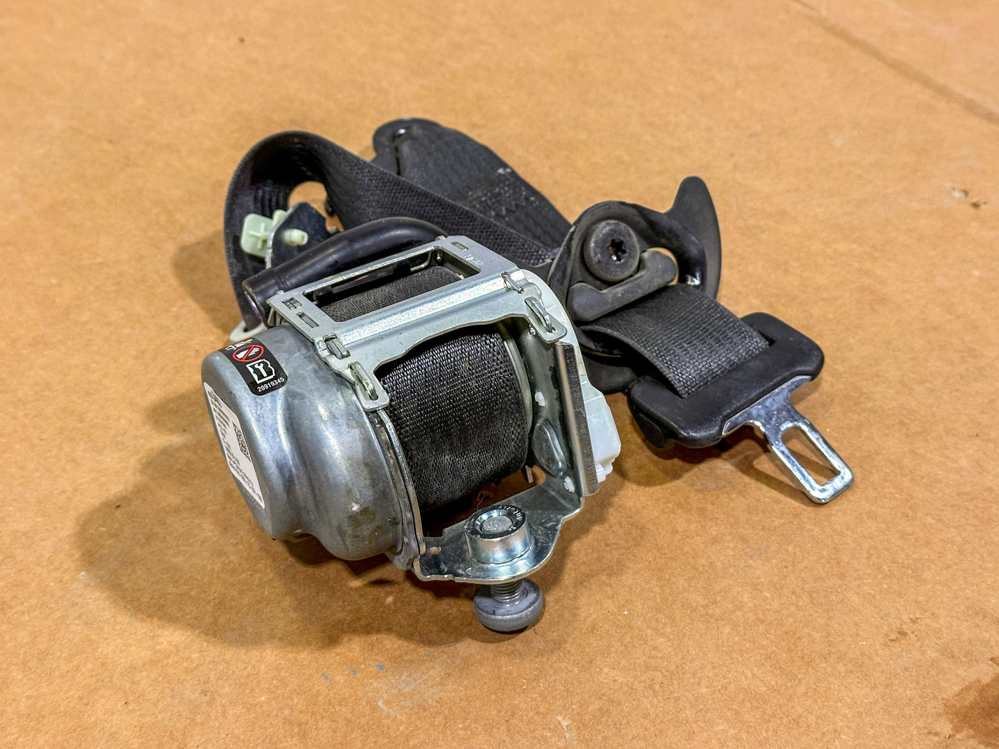 2015-2020 Chevrolet Cruze Front Seat Belt 811831593,42583483,42583481 OEM