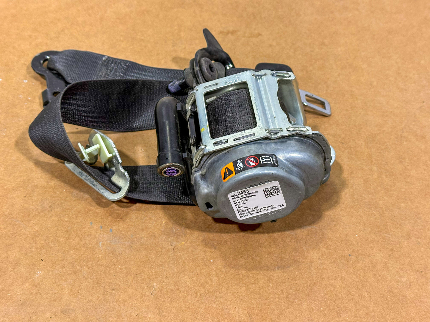 2015-2020 Chevrolet Cruze Front Seat Belt 811831593,42583483,42583481 OEM