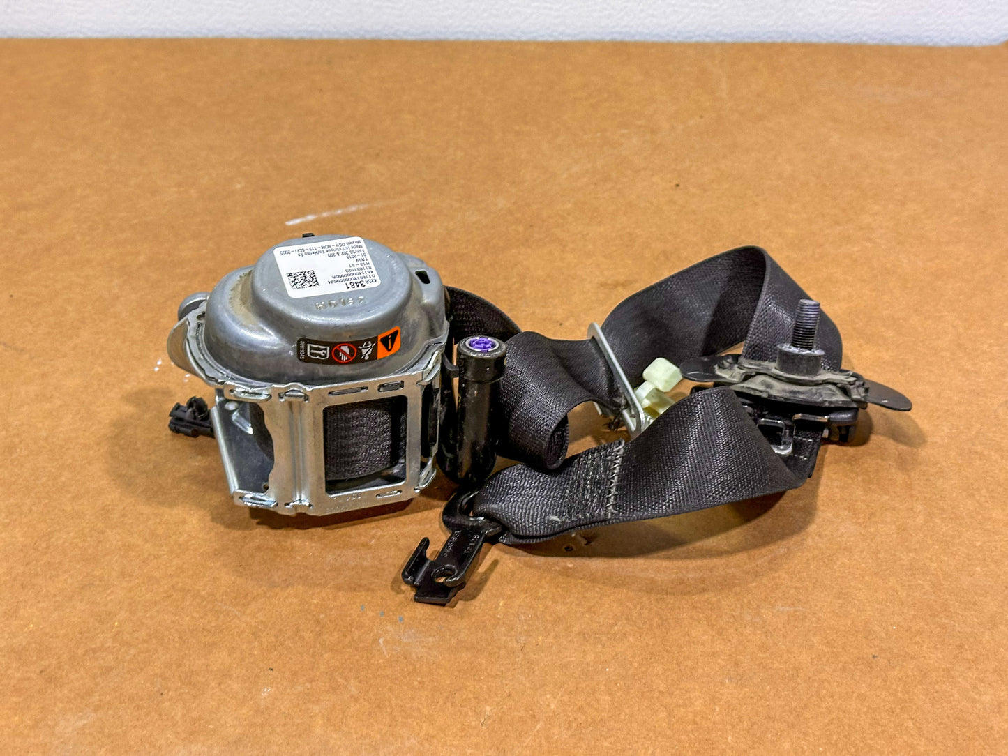 2015-2020 Chevrolet Cruze Front Seat Belt 811831593,42583483,42583481 OEM