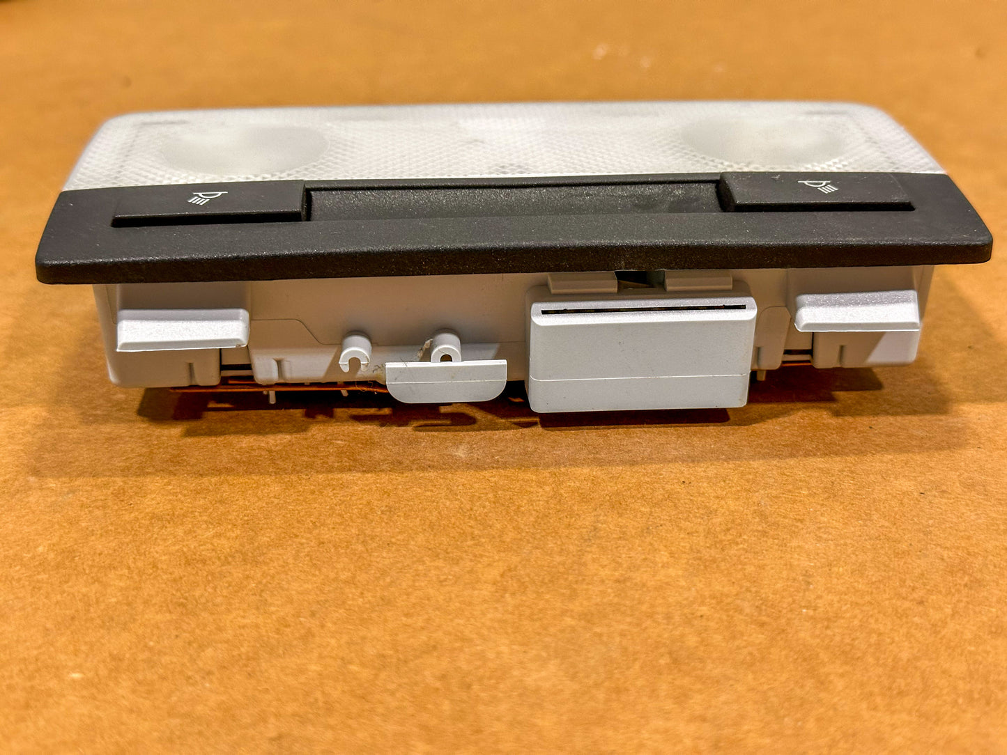 2014-2018 Chevrolet Cruze Dome Light Roof Lamp 316627975