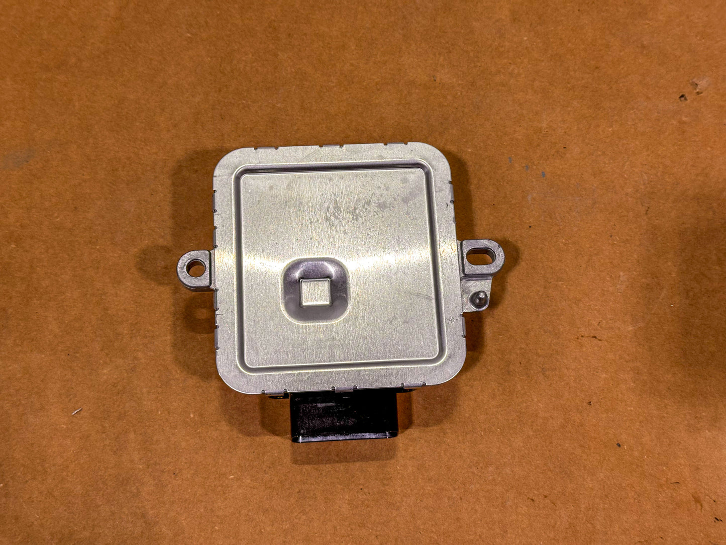 2018-2020 Chevrolet Cruze Fuel Pump Power Control Module 23382564 OEM