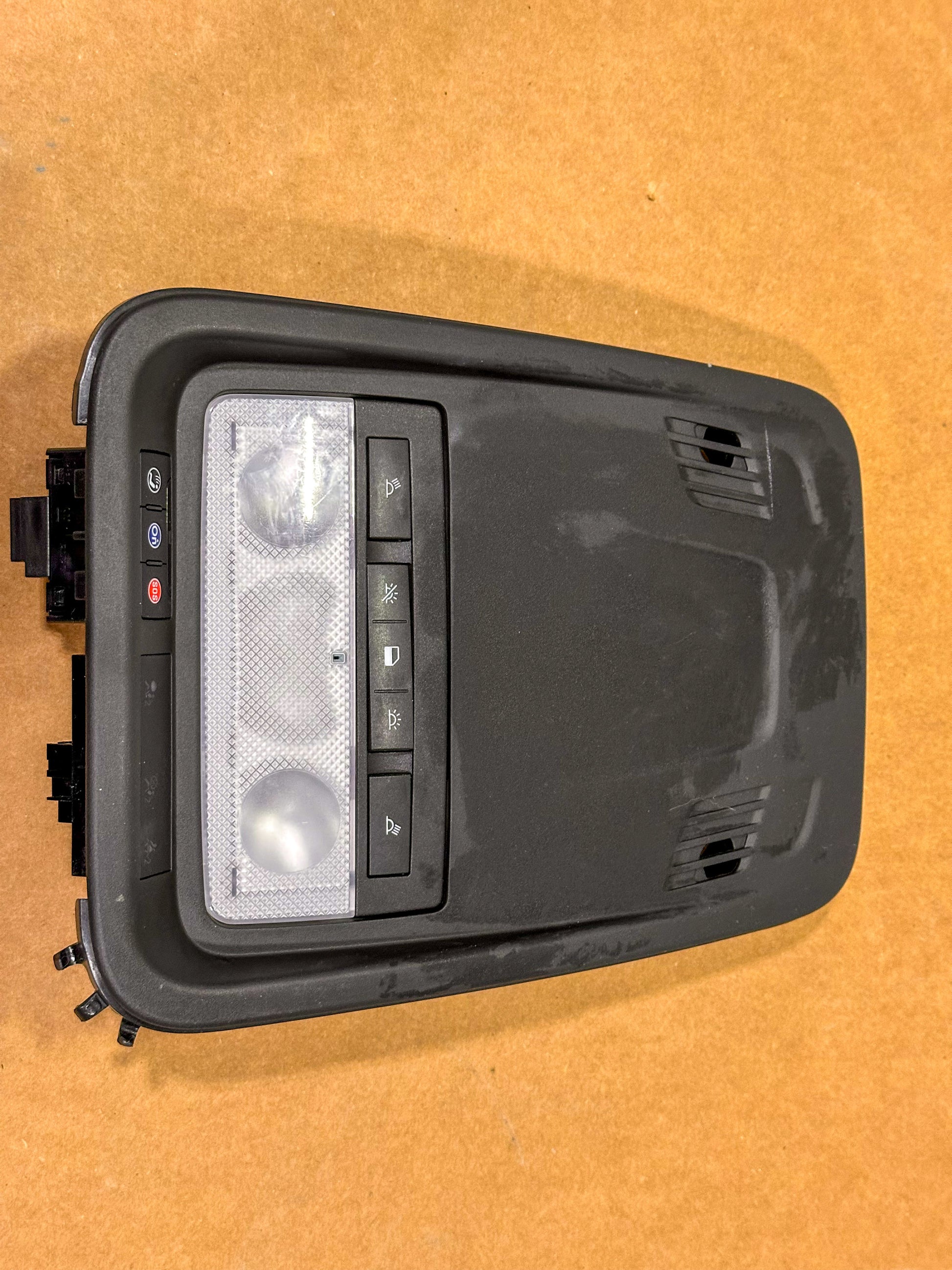 2016-2018 Chevrolet Cruze Overhead Console Dome Map Light OEM 22943126, 544652613, 84141666