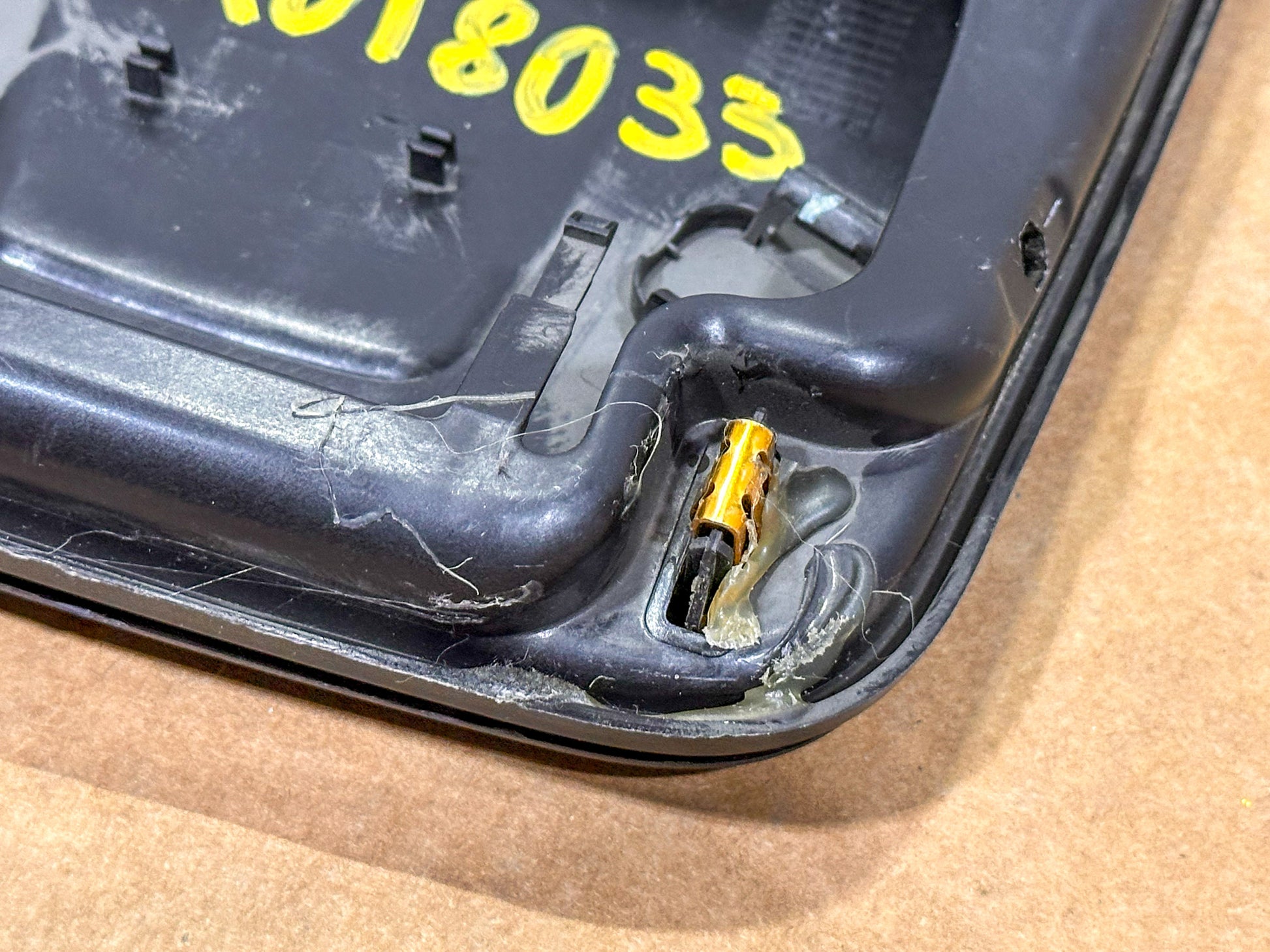 2016-2018 Chevrolet Cruze Overhead Console Dome Map Light OEM 22943126, 544652613, 84141666 - view 10
