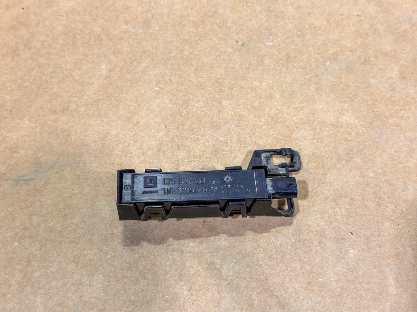 2014-2025 Chevrolet Cruze Keyless Antenna Entry OEM 13580789