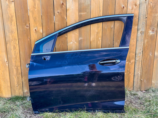 2016-2019 Chevrolet Cruze Front Left Driver Side Door 39137991, 39009624, 39048553, 39054905, 39086257