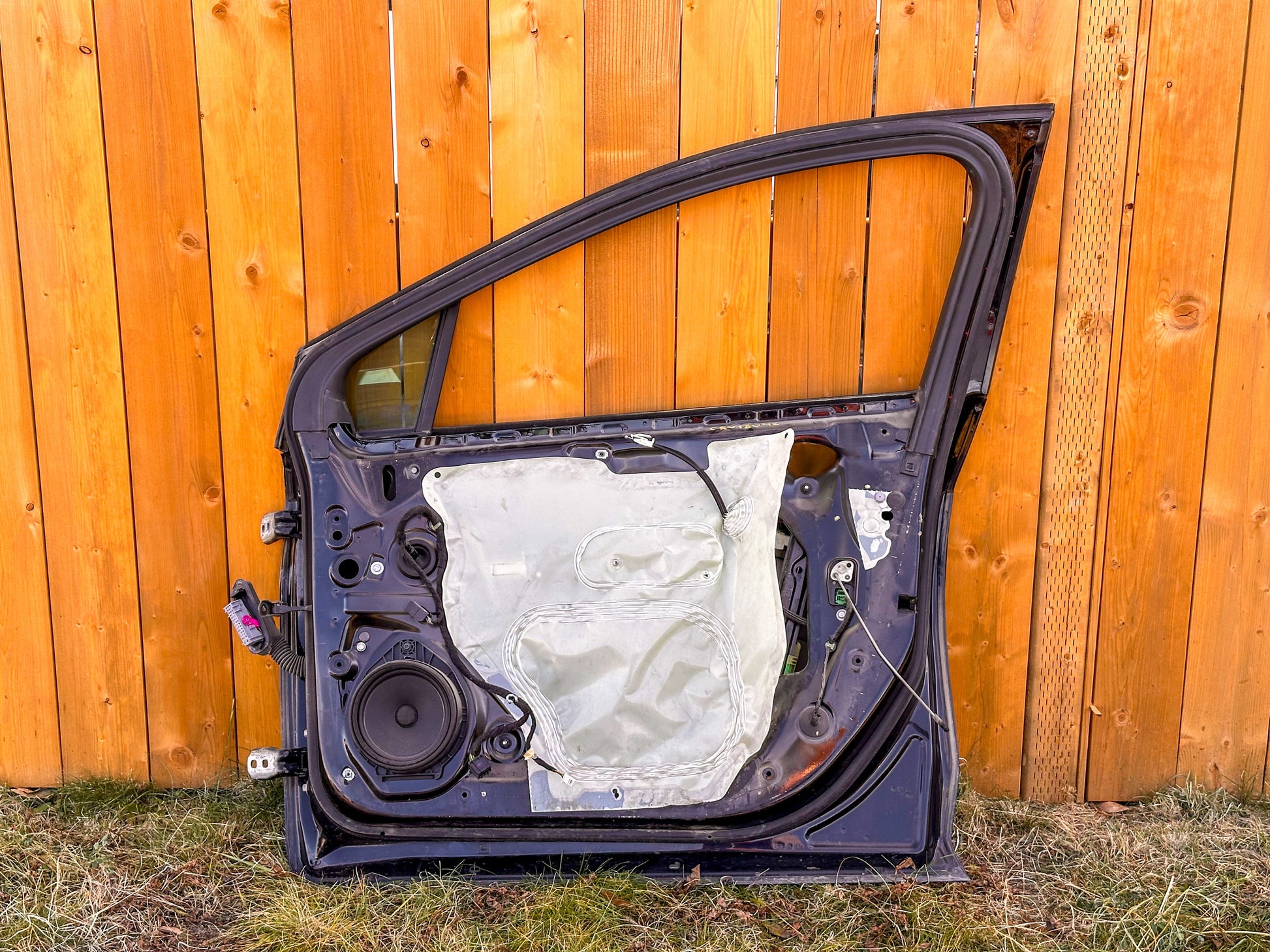 2016-2019 Chevrolet Cruze Front Right Passenger Side Door 39137992, 39009625, 39048552, 39054906, 39086258 - view 3