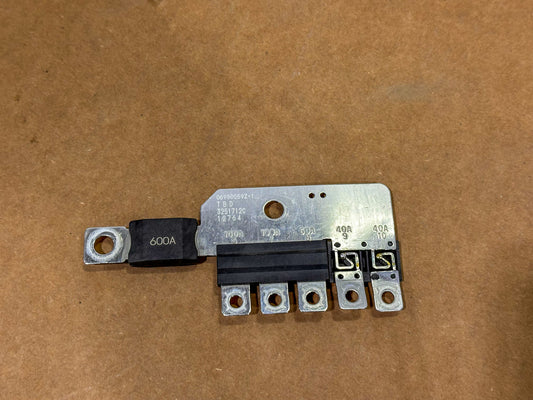 2016-2019 Chevrolet Cruze Fuse Plates 39012681, 06980059Z-1