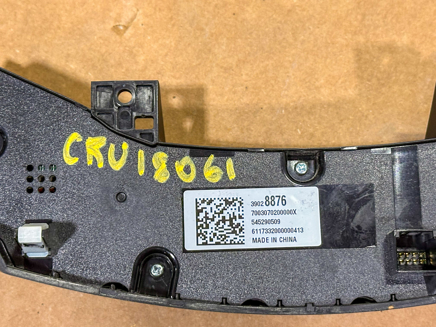 2016-2018 Chevrolet Cruze Instrument Panel Cluster Switches-Heater Control 39028876 - view 2