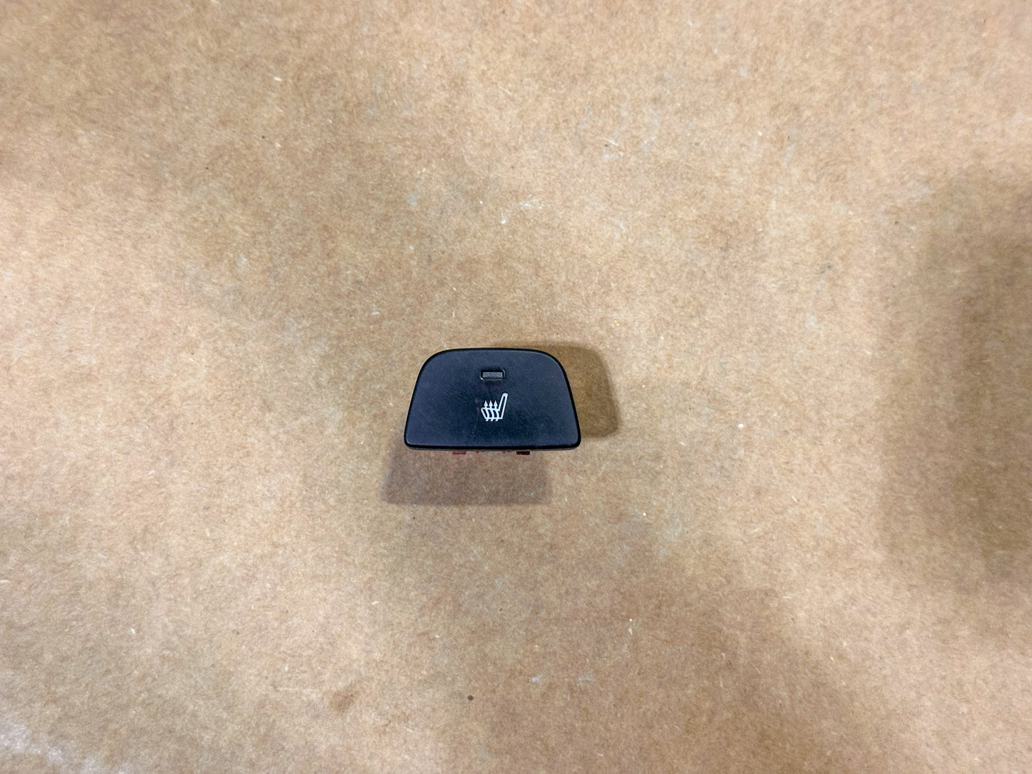 2016-2018 Chevrolet Cruze Seat Heat Switch Right Passenger Side 13409520