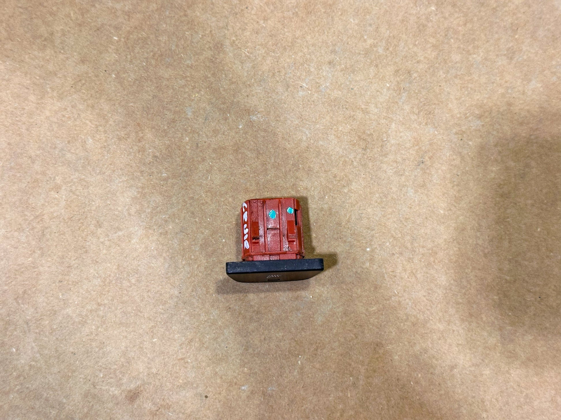 2016-2018 Chevrolet Cruze Seat Heat Switch Right Passenger Side 13409520 - view 2