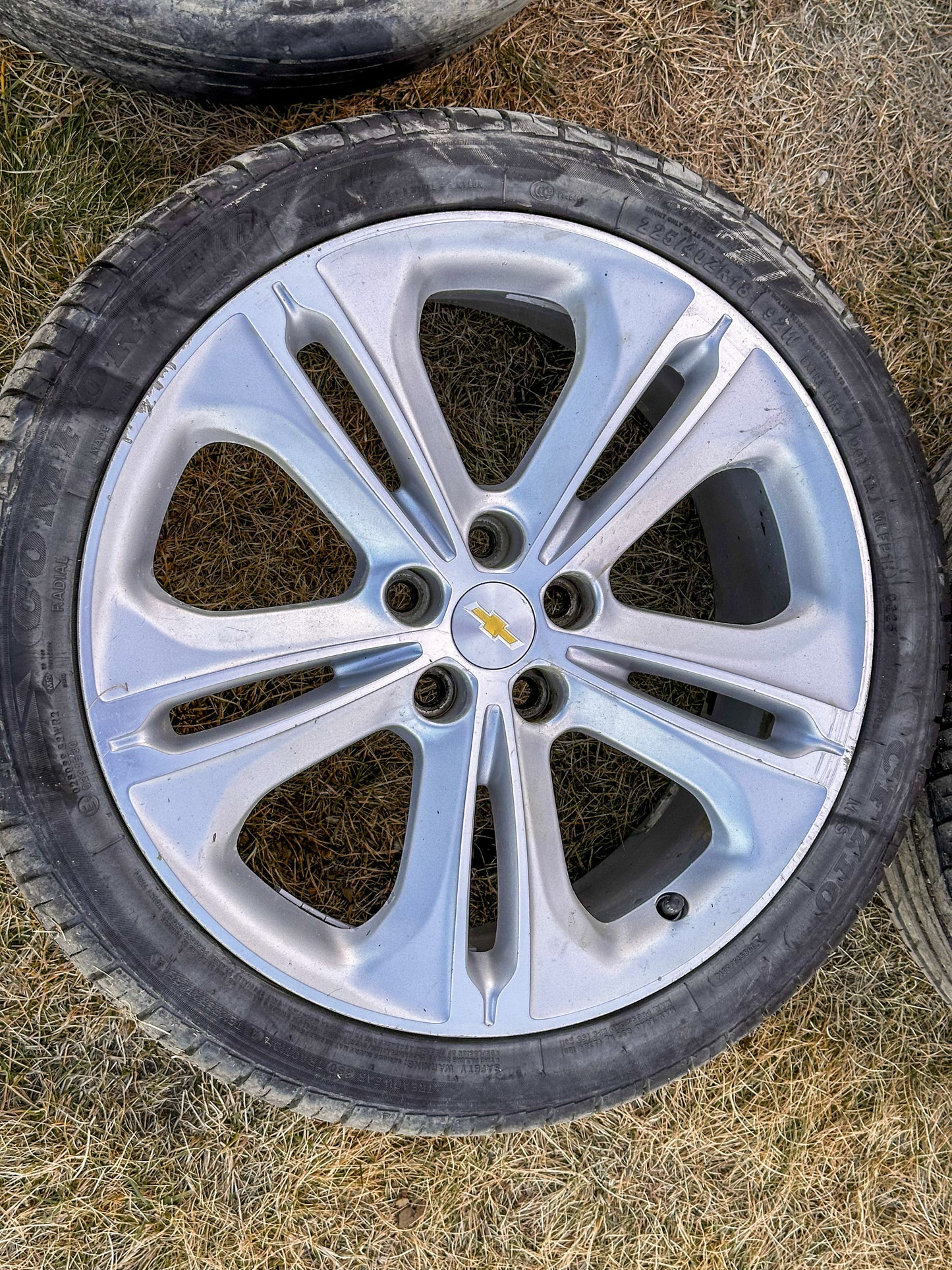 Wheel Rims with Tires 225 45 R18 18x7-1/2 Fits 16-18 Chevrolet Chevy CRUZE 29565262