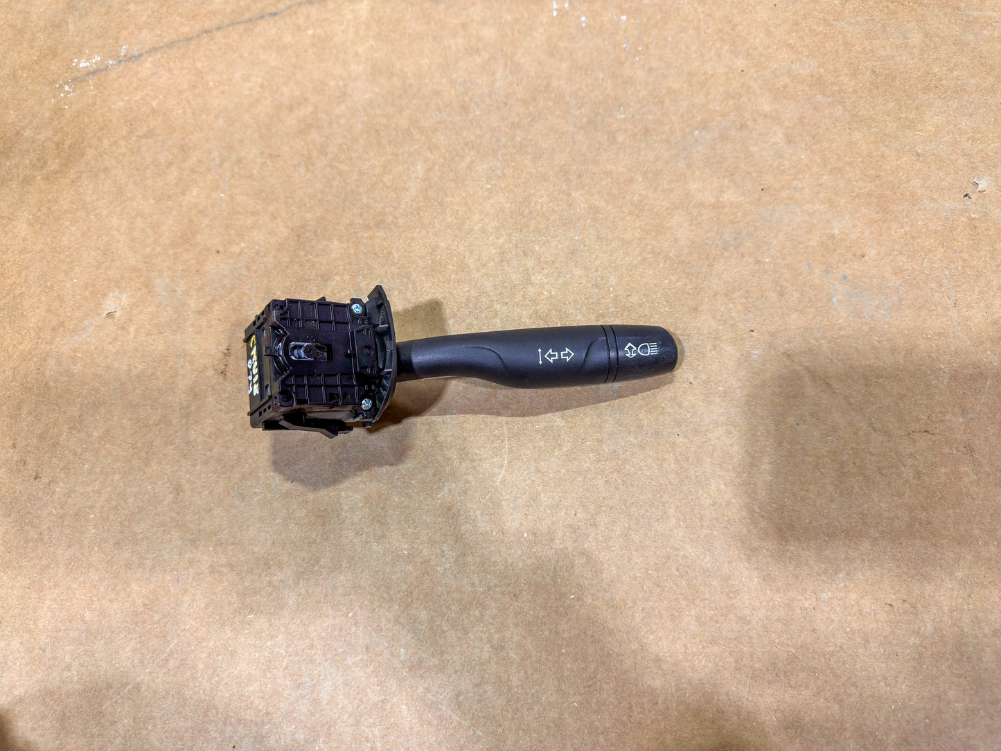 2016-2019 Chevrolet Cruze Headlight Turnsignal Control Switch 39043505
