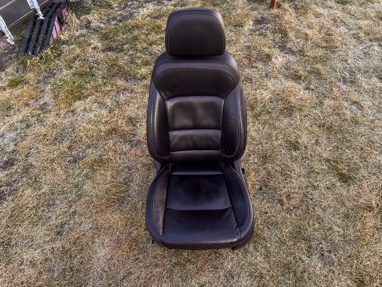 2016-2019 Chevrolet Cruze Front Left Driver Seat Leather 84171930, 84193222
