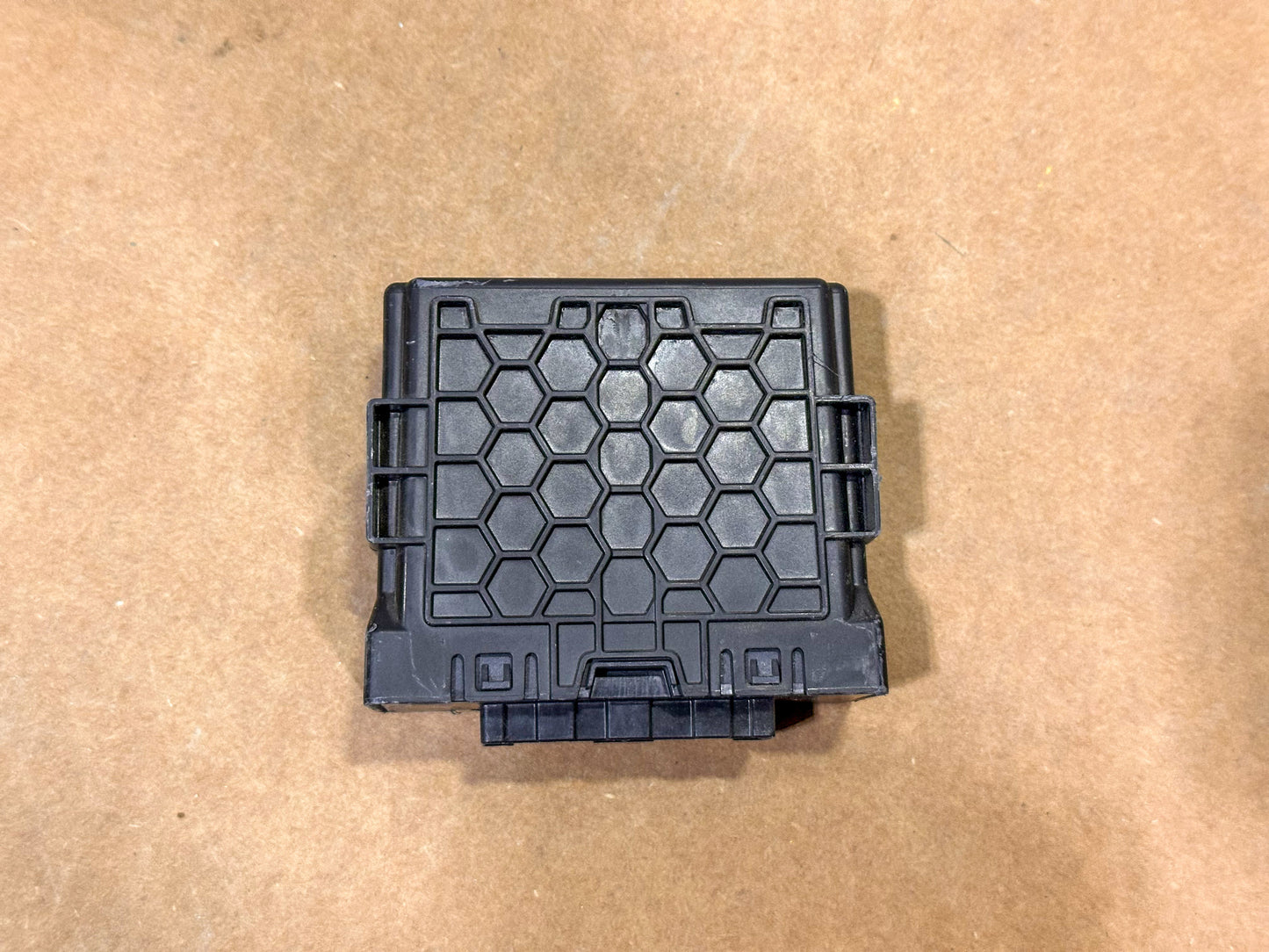 2018-2021 Chevrolet Cruze Data Computer Control Module Unit OEM 13521136 - view 3